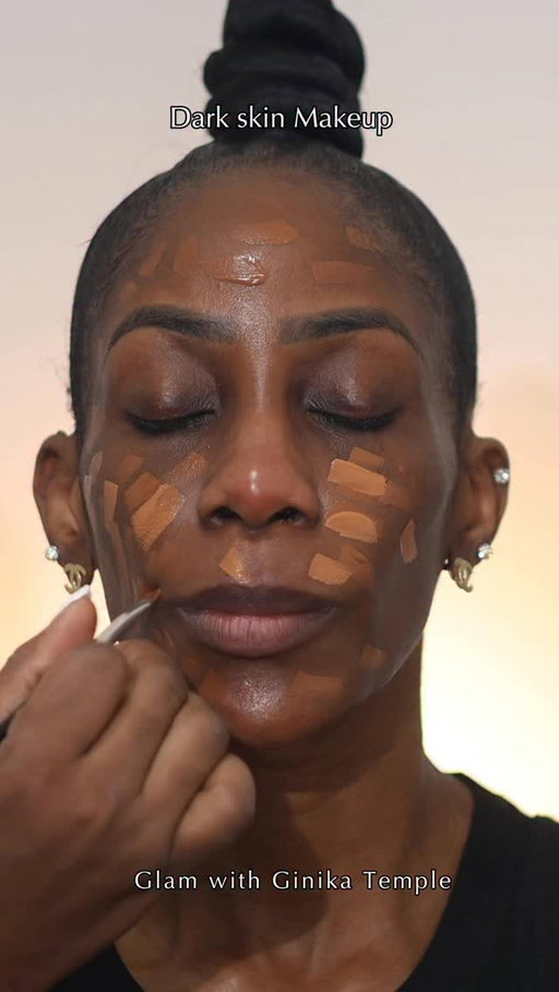 What do you think of this glam on @maibodyclinicyyc 

#darkskinglam #ginikatemplemakeupclass #calgarymakeupartist #yycmua