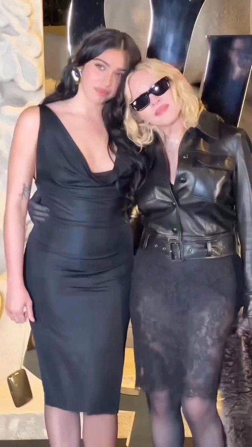 @lourdesleon and her mother @madonna arriving for tonight’s @ysl runway show in Paris. 

Video: @hey_imlara