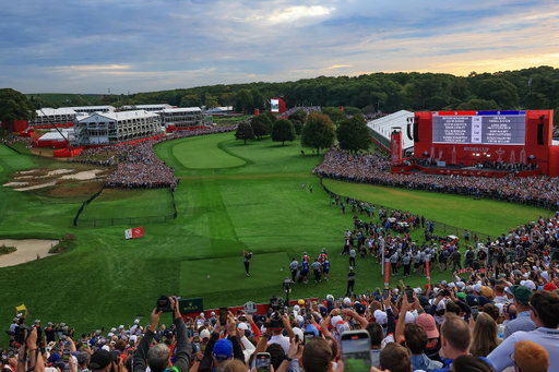 Played to the whistle we did. Still in awe at what this team did yesterday and how much fun we had doing it. So grateful to be a part of another @therydercup. Hats off to the @rydercupeurope and how well they played all week, they earned it. 
Until next time @rydercupusa 🇺🇸