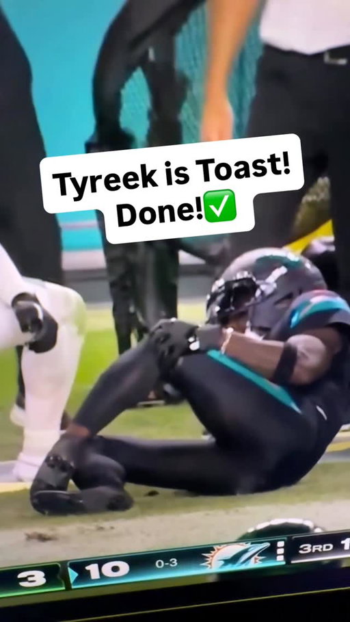 Tyreek Hill breaks his leg by the looks of it! 

Maybe now he will take a break from making babies! His mobility will be limited. 

#nflfootball #tyreekhill #nflnews #tyreek