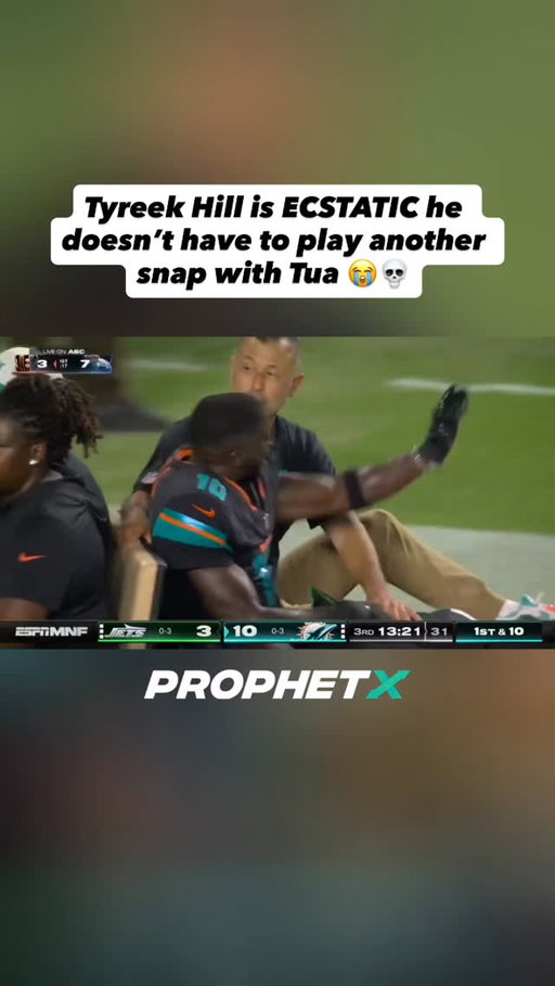 Tyreek Hill broke his leg and yelled “YESSSSSSSSS” 

He was really done playing with Tua 😭

#tuatagovailoa #tyreekhill #nfl #dolphins