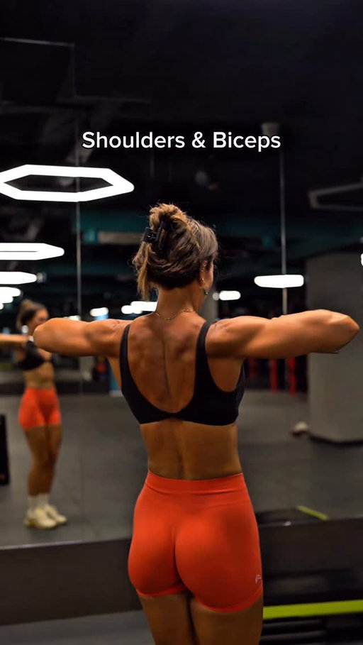 Shoulders & Biceps 💪🏼 

Dumbbell only 🔥 

1) Lateral Raise Extensions x 8-10 reps (2-3 sets) 

2) Neutral Overhead Press x 6-10 reps (2-4 sets)

3) Hammer Curls x 8-12 reps (2-3 sets)

4) Alternating Frontal Raises x 8 reps per arm (2-3 sets) 

5) Close Grip Diagonal Press x 10-15 reps (2-3 sets) 

6) Underhand Grip Frontal Raises x 10-12 reps (2-3 sets) 

7) Close Grip Bicep Curls x 8-12 reps (2-3 sets) 

Outfit: @oneractive EnhanceLift Shorts in Charged Coral and Soft Motion Scoop Back Bralette in Soft Black - C0de: HAYLEY to save 🙏🏼

My Workouts: @growgirlapp - 7 day free trial available via our monthly subscription 💜

#upperbody #shoulders #biceps #bicepworkout #shoulderworkout