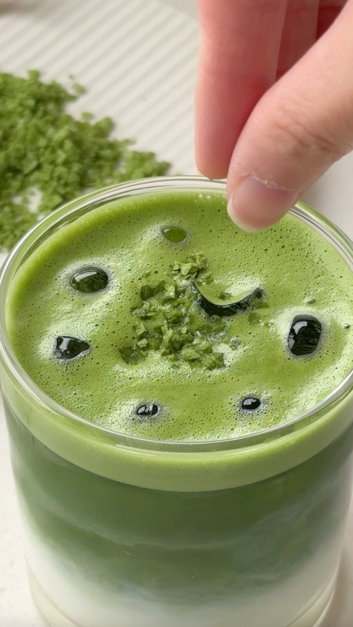 Don’t let a pinch of matcha go to waste! ✨

Turn your matcha leftovers into a tasty sea salt hack! Quick, easy, and perfect for stretching every last speck 🙌🏻💚

#betterwithmatcha #naoki #naokimatcha #finejapanesematcha #authenticjapanesematcha #naokimatchacafe #matchalover #greentea #matchalove #matchatea #matchagreentea #matchaholic #matchapowder #matchalovers #organicmatcha #greentealover #matchamood #japanesematcha #matchaaddict #matchaeverything #ilovematcha #matchavibes #matchatime #tealover #teatime