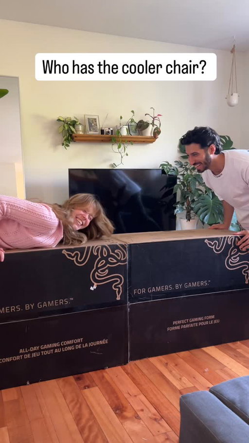 Which one do you like more? 🙀
We never would have imagined a couple of years ago when we started posting clips of Caitlin and me gaming that it would one day mean receiving amazing gaming products like this 🥹 A huge thank you to @razer for sending these. Catch us on our next stream rocking these. #Razer #RazerIskur #RazerIskurV2 #BestChair #LumbarSupport #Gifted