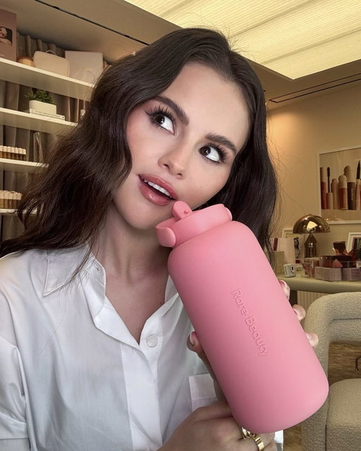 From our Founder @selenagomez’s bag to yours: meet the Rare Beauty x @binkmade Perfect Pair.

Two fan favorites, now in made-to-match shades. Say hello to Soft Pinch Liquid Blush and Bink Soft Pinch 27oz Day Bottle (cap + straw included). In the limited-edition shades: ​

💖 Happy​
​❤️ Grateful​
🧡 Joy​

Purchase the pair or bottle solo. Available NOW exclusively on rarebeauty.com.