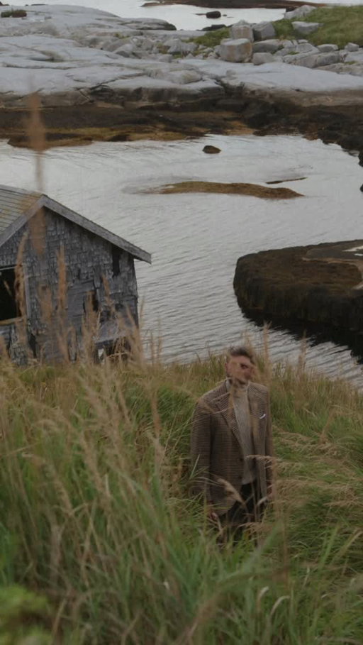 Earth’s textures. Tailoring’s traditions. The Fall 2025 Collection explores rich materials and warm layers for the chilly season. 

Discover the campaign — link in bio.

#propercloth #fall2025collection #menswear