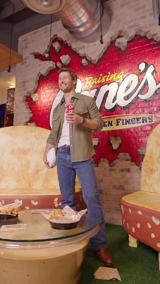 @GlenPowell took over Cane’s for a first look at @ChadPowersHulu. 

#ChadPowers is now streaming on @hulu with new episodes every Tuesday!