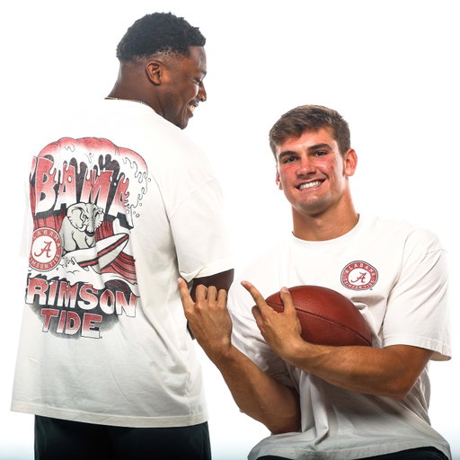 Gearing up for gameday with @hollister.

#hollisterpartner @postgame.official