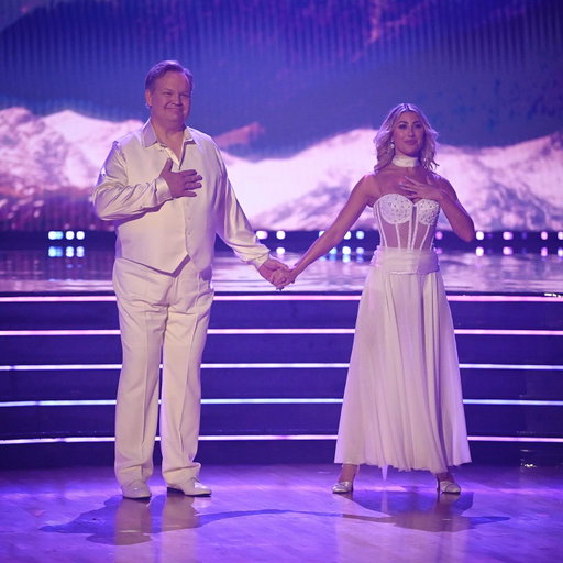 The yell heard around the #DWTS ballroom 🤩 Andy and Emma’s Foxtrot was full of attitude and grace ✨ #TikTokNight