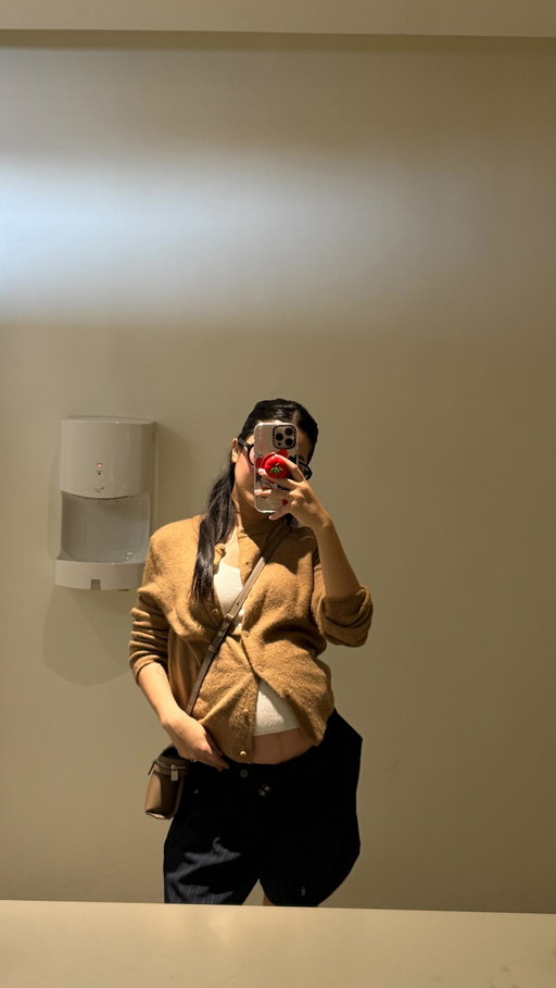 This trend but preggo edition🤰✨

I will always love dressing up no matter what season I’m in ✋🏻😮‍💨