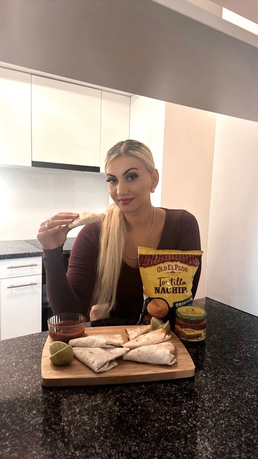 Niemand sagt jemals Nein zu Mexican Food🌮💛 

Danke @oldelpaso_ch , dass du seit 40 Jahren für Fiesta-Vibes im Alltag sorgst.🌯🥳 

Cheers to another 40 delicious years!🎉🎊

#40YearsOfTacos #OldElPasoSwitzerland #oldelpaso #ad