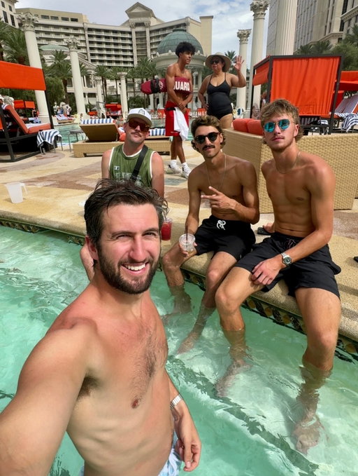 Vegas Supermotocross Championship + @twinsick Show + So Many Rad New Friends + Insane Hospitality from the One and Only @caesarspalace 

Special Thanks to @mielechris_ for showing us around all weekend! @caesarsrewards