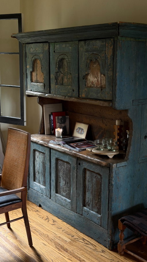 Just made my house feel like a home

#cozyhomedecor #vintagefurniture #homedecor #pinteresthome