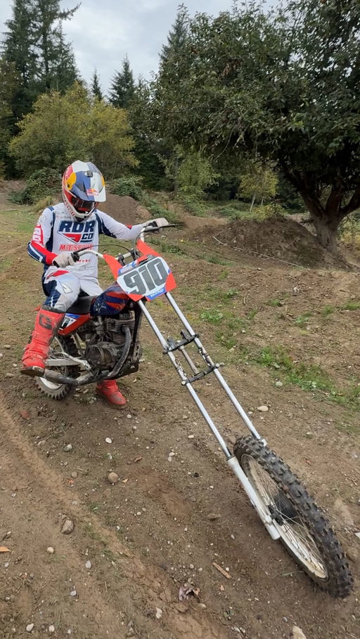 A walk around of the XR100 chopper from the previous video 🤠 What does this bike need done to it next? @redbullmotorsports @redbull @motosportinc @rdrco.inc @bbrmotorsports @allballsracing_ #XR100 #honda #chopper