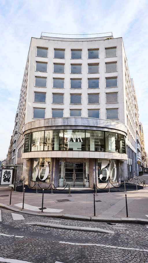 50 PIECES, 50 CREATORS

Discover our Pop-up and enjoy exclusive access to 50 pieces designed by 50 renowned creators.
 
2ND-5TH October
40 Avenue George V, 75008, Paris
Opening hours: 10AM - 7PM
 
#ZARA50 #50CREATORS