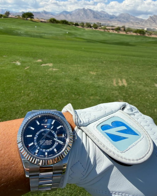 Nothing but blue sky today. Rolex Sky-Dweller courtesy of @bobswatches