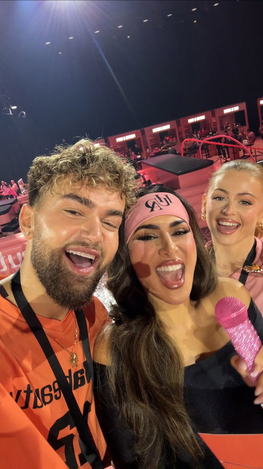 THERE IS NO ONE ELSE LIKE @HUDABEAUTY !!! I was flown to Dubai to compete in the first ever Duo Games, working together with my ube sister @makeupbysamanthaharvey to win $100,000 dollars for aiding people in Gaza. This has been something I’ve been wanting to do for years and after being silenced for so long, I finally was given the opportunity by @huda 

Thank you to Huda and the team for this amazing experience. I’ve never felt more fulfilled and proud to represent a brand so hard. 

When you buy Huda, just know you are investing in someone who cares about you, AND MOST OF THESE OTHER BITCHES DONT!!!!! 

#hudabeauty #makeup #makeupartist #beauty