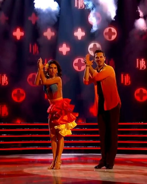 Hilaria Baldwin and pro Gleb Savchenko perform a “Shake It To The Max” (FLY) [Remix] by MOLIY, Silent Addy, Skillibeng & Shenseea. #TikTokNight #DWTS