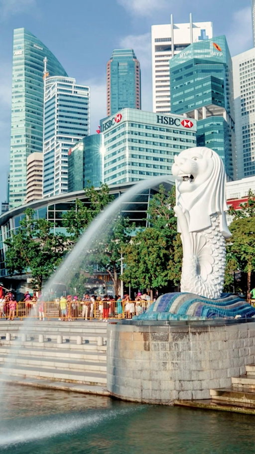 Visa Cash App Racing Bulls F1 Team @visacashapprb is touching down in Singapore. 

From lush gardens to sacred temples, street noodles to neon nights - the city is primed for racing glory.

VCARB, let’s light up the track.

#VCARB #TravelWithVisa