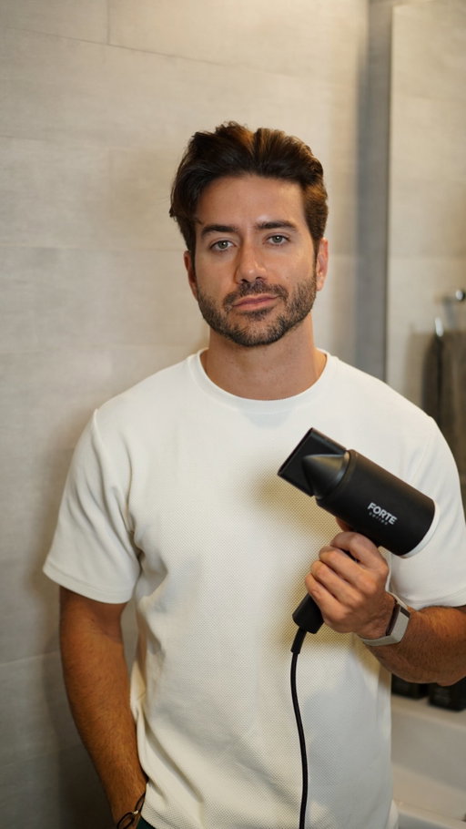 GRWM for a date at the Met Museum. Styled my hair in a messy forward fringe just to change things up. 
The @forteseries oil keeps it healthy and the Sea Salt Spray adds hold and texture so it doesn’t fall flat. 

#menshair #hair #menshairstyle #grooming