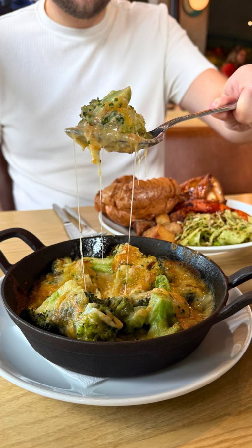 ONE OF LEEDS’ TOP SUNDAY ROAST SPOTS 🤤

Cosy season is here, which means it’s time to work your way through the city’s best roast dinners – and @woodside_lds deserves a spot near the top of your list.

This neighbourhood eatery is serving up a legend of a roast that ticks all the right boxes. Think towering Yorkshire puddings, proper crispy roasties and gravy that’s the perfect consistency (no lumps here).

Meat wise, you can pick from beef, chicken or porchetta, and they don’t mess about with the portion sizes. While veggies can tuck into a stunning cheesy leek loaf – a bit different from your classic nut roast.

Our tip? Order a side of cheesy broccoli to take your roast to the next level – honestly, it’s too good to miss!

📍 Woodside, 1 Crown Point Road, Leeds, LS9 8BZ
🗓️ Every Sunday, 12pm to 6pm

#leeds #sundayroast #leedsfoodie