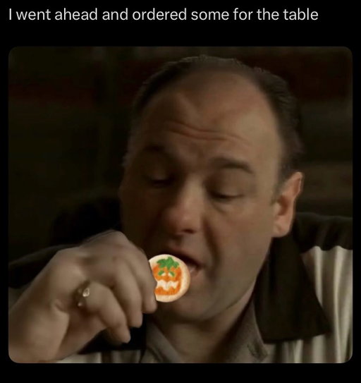 Tis the sheason 🍪🎃

#home #explore #memes #funny #halloween #cookies #thesopranos