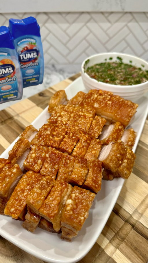 #TUMSPartner Air Fryer Crispy Pork Belly 🥓🌀

Comment “recipe” for full recipe details sent to your DM❤️ #ad 

Bring @tumsofficial (use as directed) as your plus one to any and every potluck party 🎉 

Relieves your heartburns and tames your tummy 🤰🏻🫃🏻🫄eat all the pork belly your heart desires ❤️‍🔥

https://thespicyjuju.com/crispy-air-fryer-pork-belly/

#potluck #crispy #porkbelly #airfryer #airfryerrecipe #TUMS #SweetRelief #heartburn