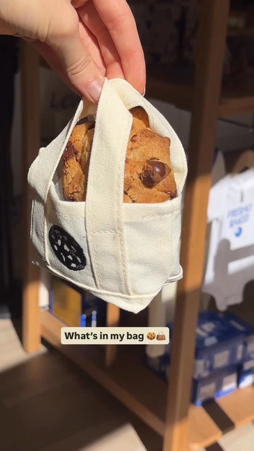 What would you use our mini tote for?! 🤭