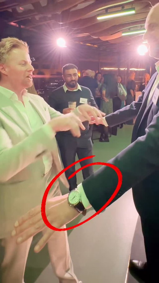 😲🤣 This Took Me Years of PRACTICE!
.
#magic #pickpocket #pickpockets #reels #magictricks #explorepage #magician #magicians #impossible #magicrrels #bestmagic #explorereels #viralreels #viral