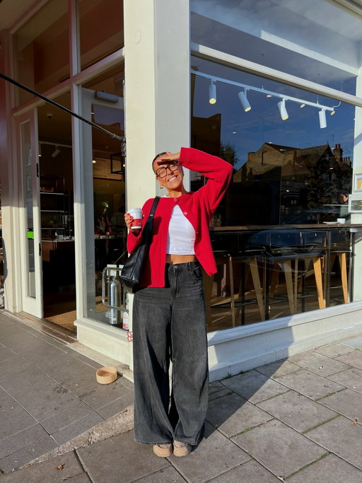 bye bye for now sweet peas !!❤️ i’m off to hibernate for a couple weeks and have a little social media detox !!🕯️🍂💌 my noggin is truthfully in struggle city at the moment, it has been SOME year, my goodness me !!! & i hoped that a ‘sophie september’ full of slowing down, me-time, being with my girls, exercise & a lotta self love would fix that but i honestly feel more anxious than ever before & i’m ngl it’s horrid & scary !! 

whoever is writing my story up there can i pretty please have my ‘& she lives happily ever after’ soon because this chapter is not so fun !! but they say the comeback is always greater than the setbacks right ??? (gosh let’s pray xxxxx) ⭐️⭐️⭐️

but for real anxiety is the absolute worst and it’s SO important to realise when you need to step back & ask for help ! & that’s just what i’m doing!! (& im proud of me for that)💌 & i hope you do too if you’re in the same boat!!! i ADORE this supportive corner of the internet we’ve made, i flippin LOVE YOU GUYS SO SO MUCH & loveee everything about content creating & this is by noooooo means the trigger of the anx !! but filming, posting & scrolling is one spinning plate i can step away from whilst i calm my whizzy brain down & attempt to stop overthinking every. single. thought. !!✨🎬💓

so im off to give my noggin some serious tlc💌 its time to put my ‘calm kit’ into action, go back to therapy & go enjoy those hobbies i spent months searching for! & of course lean on my incredible bubble around me🫶🏻 & hopefully i can come back & share with you guys what helped me !! but first i have to put my own advice into action💭🧠✨💐 

so see you on the flip side lovelies !!!! you won’t even realise i’m gone!! LOVE YOU MILLIONS💓💓

#mentalhealth #anxiety #london #braindump