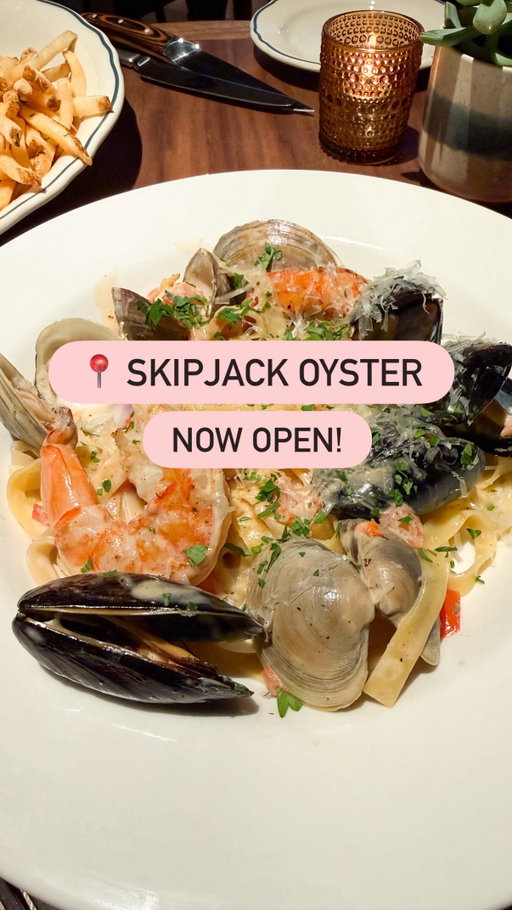 ✨ Now Open ✨ @skipjackoyster is now open! Just in time for @aclfestival too!

This new seafood-focused restaurant is jaw dropping and has a raw oyster bar that is so tempting with endless oysters as far as the eyes can see!

Definitely order 👇🏽
🦪 a dozen PEI oysters
🍹 First Mate - they can and carbonate their own cocktails!
🍸 Martini Service - stunning presentation
🐙 Calamari - obsessed with the blistered tomato sauce
🍝 Seafood Tagliatelle - shrimp, clams and mussels in there
🍌 Banana Cream Pie - this is a hybrid of tiramisu and banana cream pie and I’m here for it!
🍰 Key Lime Pie - the best my husband has ever had and he loves key lime

🥂 Enjoy 50% off all bubbles by the glass all October long
🎶 Take 20% off your meal both weekends of ACL by showing your wristband
👉🏽 P.S. The best # 16 biscuits from Stella San Jac are still on this menu!
-
-
-
Now open. New restaurant. Oyster bar. Seafood. Downtown Austin.
#nowopen #newrestaurant #oysterbar #eastcoastoysters #acleats #keepaustineatin #atxfood #austintx #austineats