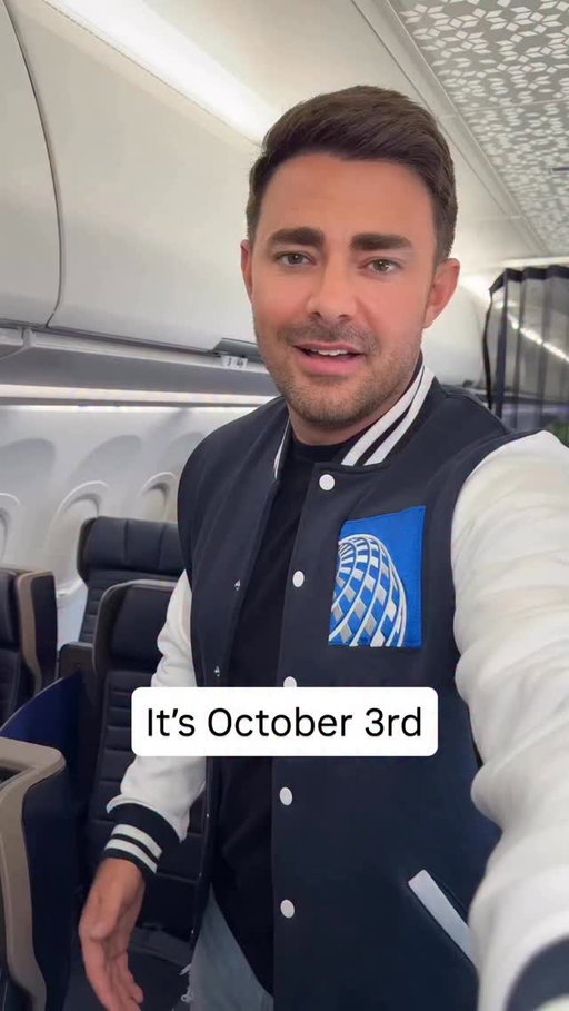 On October 3rd, he flew @United.
 
#UnitedPartner #OctoberThird #MeanGirlsDay #YouCantSitWithUs #Showgirl #UnitedAirlines