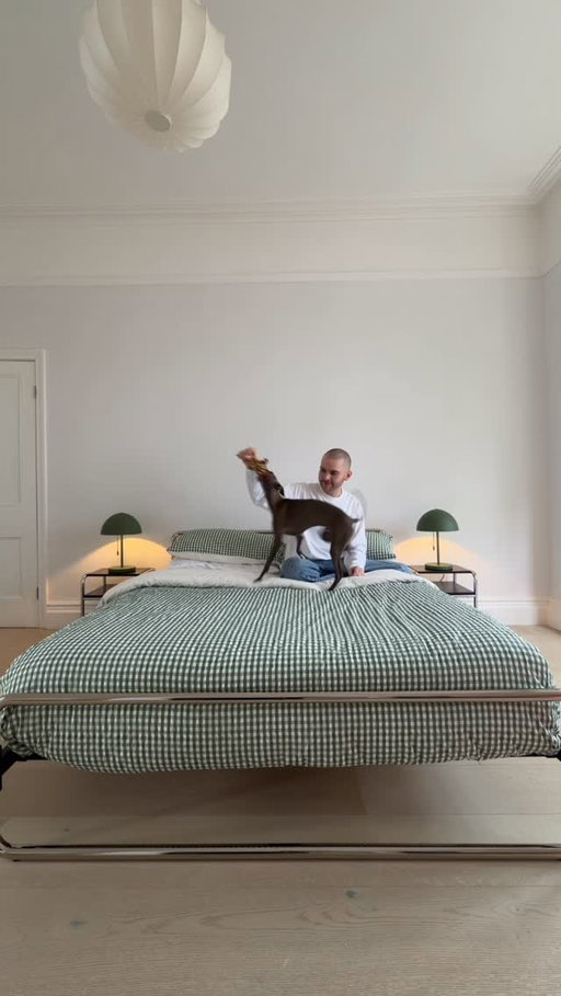 AD – They weren’t lying when they said moving house is one of the most stressful things you’ll do 🫠… but I finally have a bedroom I can relax in! Loving the new pieces I picked up from @argos to make it complete. No more sleeping on the floooor!!

#BedroomInterior #InteriorDesign #NewHome