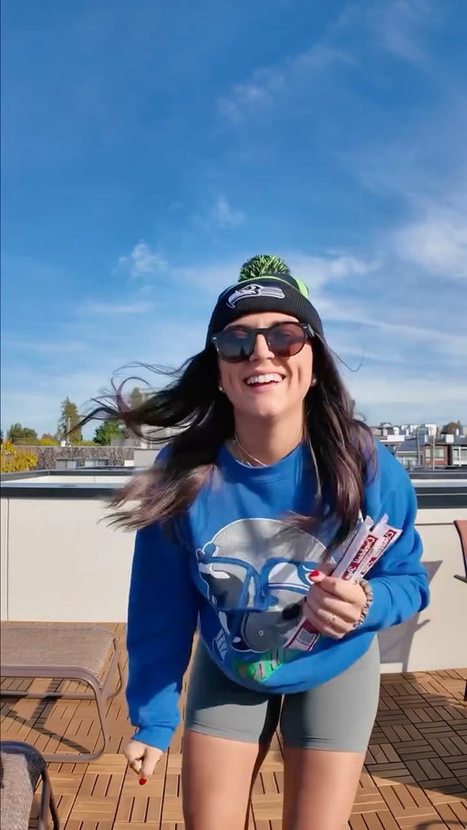 Seattle sports are STACKED this weekend — Hawks, Ms, Sounders all at home!👏 

Whatever game you’re repping, don’t forget your @obertobeefjerky Grass Fed Beef Sticks!🏈⚾️⚽️ 

Grab ’em at your local @safeway and you’re game day ready.

#ObertoTouchdown #ObertoGrassFed #ObertoAmbassador #sponsored