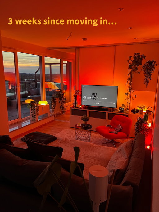 the first 3 weeks since moving into my new apartment and I already love this vibe so much 

#nightslikethis #roominspiration #newapartment #homelighting #bedroomideas #ambientlight #roomideas #cozyhome #apartmentinterior #roomlights