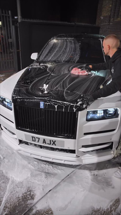 When the lights go off, ours turn on 💡🧼

Detailing and prepping this huge Rolls Royce Cullinan. Of course, top level care and attention to detail to look after this awesome wrap in the safest manner possible! 🔥

How good does this look? 😎✅

Contact the @reflecteddetail team to book your vehicle in and find out about our factory reset deep clean detail. 😁📲

📸 - @lgm_visuals 

@valetpro_ltd supplying our decontamination chemicals this time around! 🪣🧼

#rollsroyce #rollsroycecullinan #detailing #itsallinthedetail #sussex #satisfying #fyp #detailingworld #systemx #brighton #rolls #details