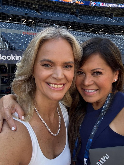 For as long as I have been in the sports broadcasting biz…this woman has also been in the trenches, carving out an incredible career. We’ve always worked for competing networks. Still do. But fun to be covering the same team alongside @hazelmaedesign The Blue Jays are lucky to have her. 
Also, it’s October, and it’s hotter than hades in here. Not that we are complaining. Gun show in full effect. 💪