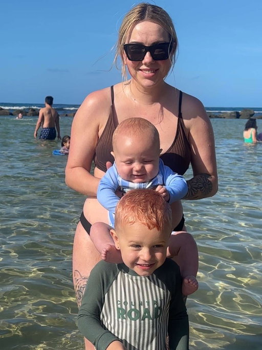 beach day with my boys xx
boston ate about 3 handfuls of sand and creed chased seagulls more than he actually swam, perfect day 🌊