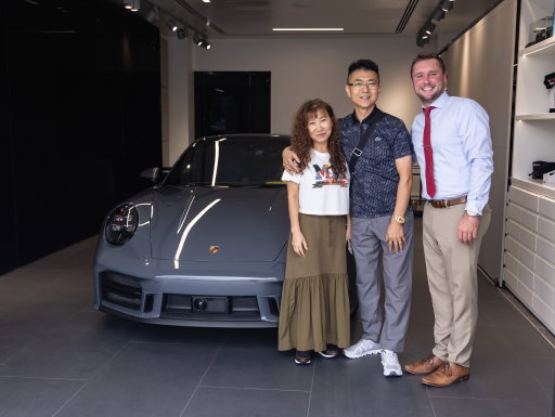 Porsche 911 off to its new home. 
Few moments rival the thrill of seeing a dream car become reality. A proud client at Porsche Little Rock takes the keys to their new 911—a timeless icon that redefines every drive with precision, style, and heritage in every curve.
Find your Porsche. Browse through the link in bio.