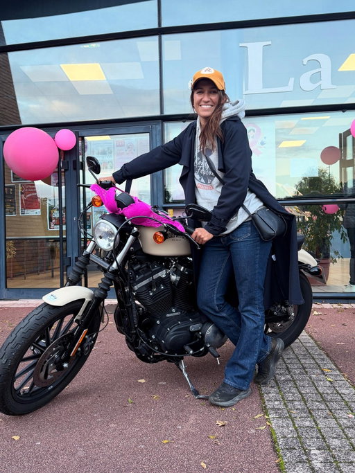 Ce soir, soirée spéciale Octobre Rose.. merci à toutes les assos qui soutiennent la recherche et les femmes touchées par le cancer du sein 🩷