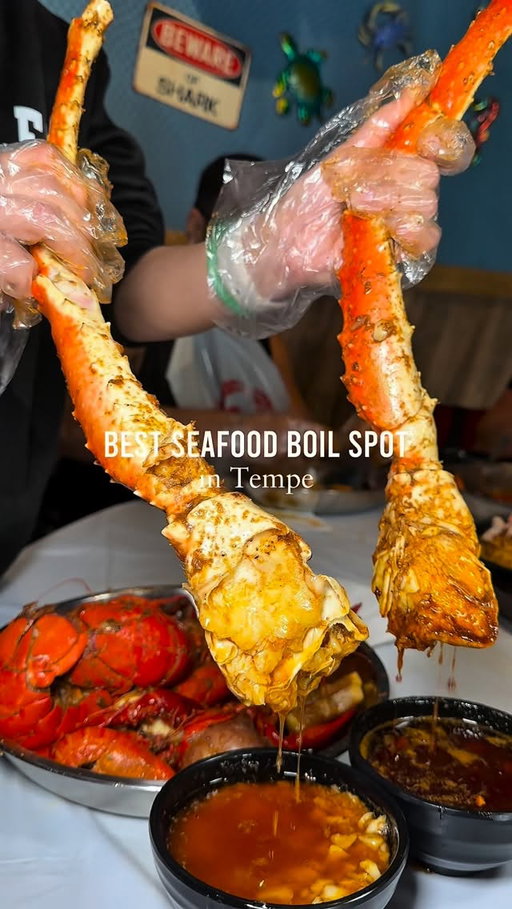 Craving a seafood boil? 🦀
Krazy Cajun in Tempe is known for their flavorful Cajun-style boils. The sauce here is my fav out of all the places we’ve tried. You can ask for butter garlic, house, or extra spicy (which is fire but be careful!) They also serve hibachi as well as other items like wings, fried shrimps, and more. The tip is to order their noodles and mix it with the Cajun sauce - SO good! 

📍 @krazycajunseafoodhibachi 9880 S Rural Rd
Unit 105 Tempe, AZ  85284