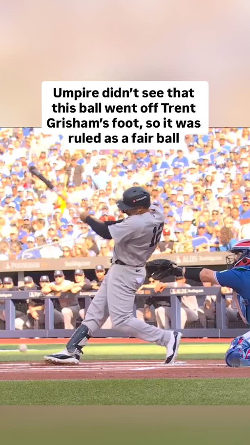 Umpire didn’t see that this ball went off Trent Grisham’s foot, so it was ruled as a fair ball

#Yankees #BlueJays #MLBPlayoffs #Baseball #MLB