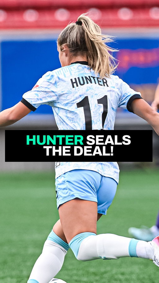 Kaylee Hunter gets the job done! She scores for AFC Toronto in front of friends and family ⚽️