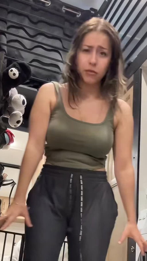 She’s so cute 🥰 #amycarreon #ayymay