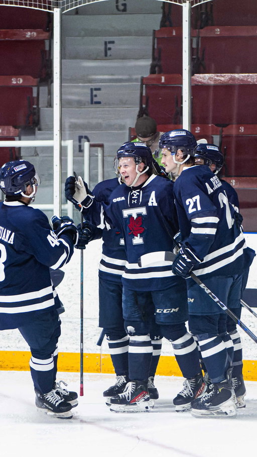 Varsity Arena, we missed you. 🏒

Zack Smith notches U of T’s first goal at Varsity Arena of the 2025-26 season.