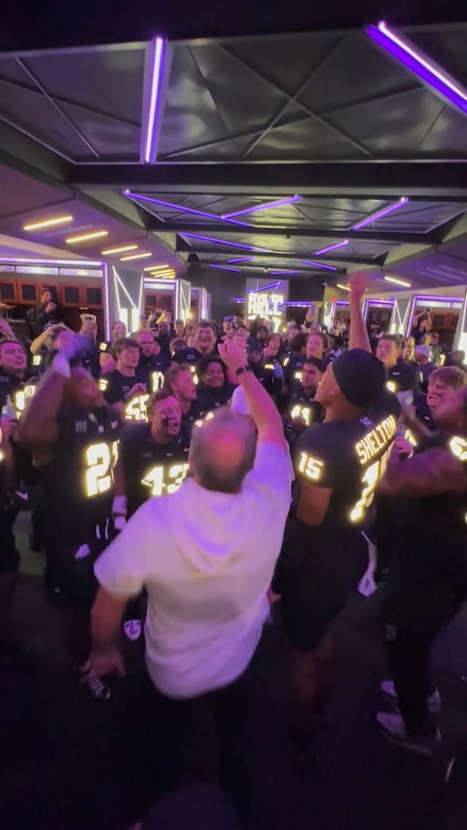 RIFF RAM BAH ZOO
LICKETY LICKETY ZOO ZOO
WHO WAH WAH WHO
GIVE ‘EM HELL TCU!