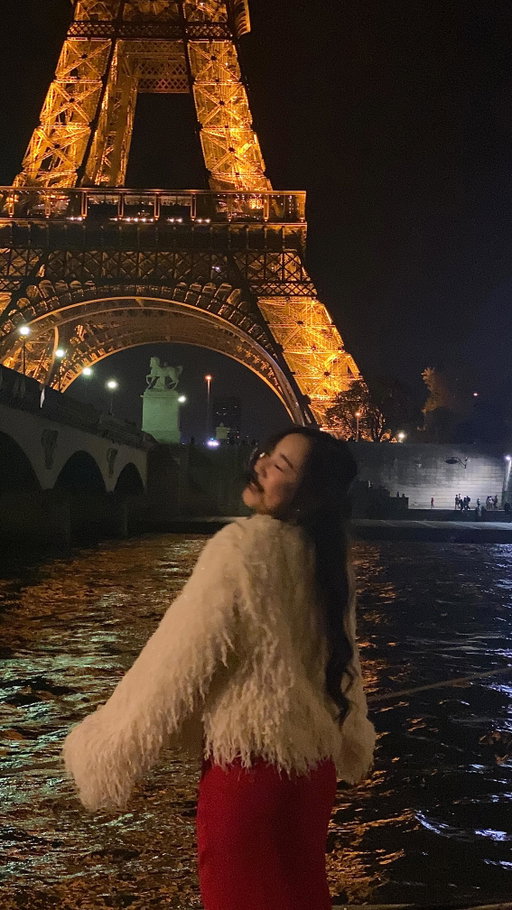 oui oui to pariiii ✨ 

paris style, parisian aesthetic, parisian style, fall style, fall outfit inspo, eiffel tower, european style