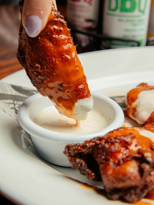 🏈 Dip into success this NFL Sunday with $5.49 bone-in 6 piece wings—your game day MVP! 🍗🔥