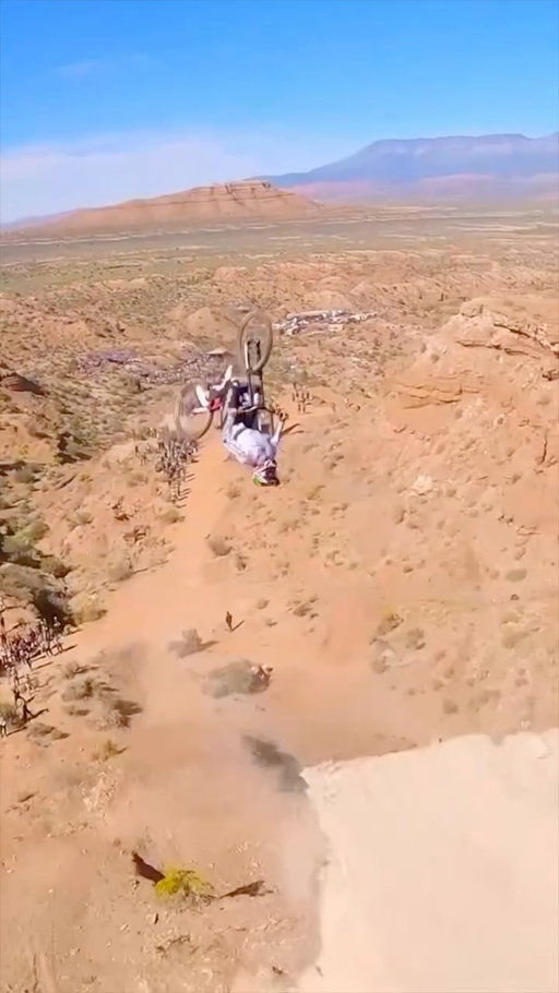 iconic moments 🤝 iconic athletes.
Just a few days left till digging for Red Bull Rampage 2025 is kickin‘ off 🚀🤯 
We are hyped.

#freeride #redbullrampage #mtb #mountainbike