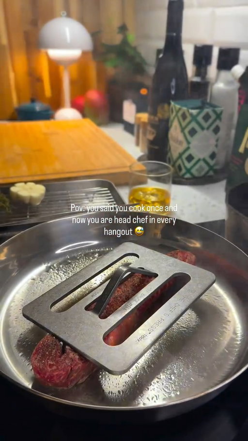 #repost 
Nya reels kommer inom kort 🔥

#reels #foodreels #food #explore #steak #foodlover #cookwithme #zabuton